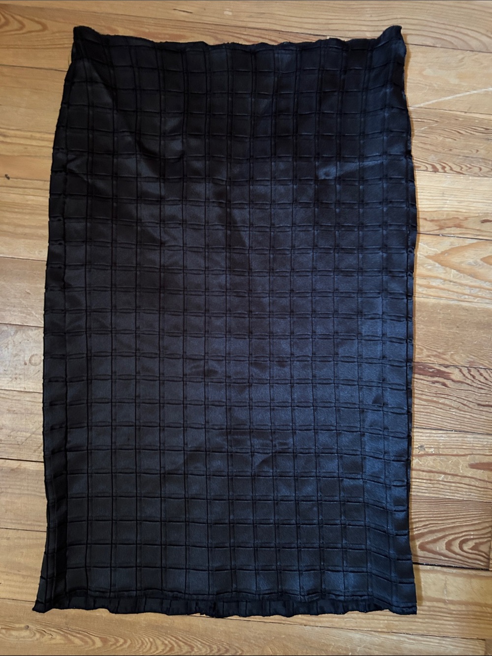 Leith Black Grid-Detail Pencil Skirt